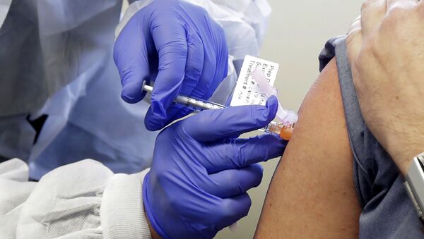 Seattle'daki Kaiser Permanente Washington Sağlık Araştırma Enstitüsü'nde yeni tip koronavirüs (Kovid-19) aşı denemesi - aşı -klinik denemek - Sputnik Türkiye