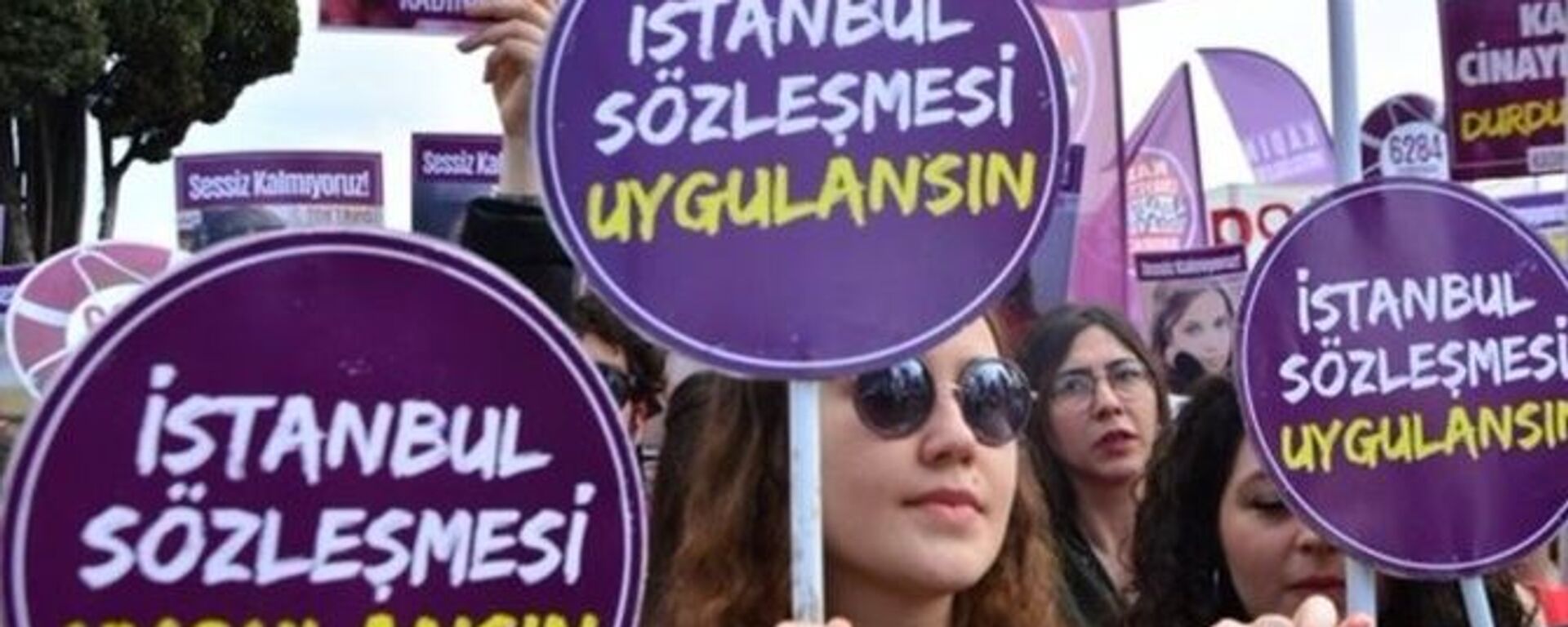 Kadına yönelik şiddet protestosu - İstanbul Sözleşmesi - Sputnik Türkiye, 1920, 20.03.2021