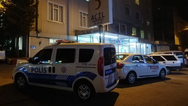 Zonguldak’ın Ereğli ilçesinde yan bakma kavgasında bir kişi belindeki silahla tartıştığı kişiyi yaraladı. - Sputnik Türkiye