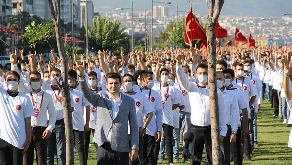 Ülkü Ocakları Eğitim ve Kültür Vakfı, 'İstiklal için Kararlılık Yürüyüşü' - Sputnik Türkiye