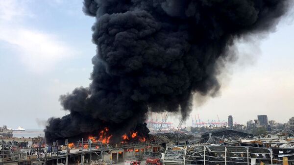 Lübnan'ın başkentinde, Beyrut Limanı'nda yangın, 10 Eylül 2020 - Sputnik Türkiye