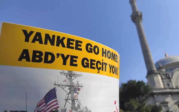 Gençlik örgütleri, ABD'nin Karadeniz'e savaş gemisi yollamasını protesto etti - Sputnik Türkiye