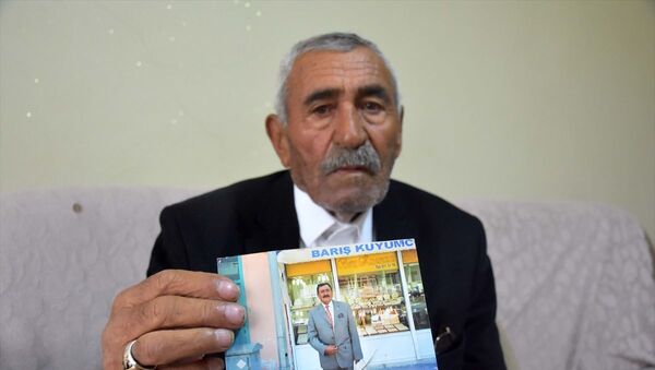88 yıllık ömrünün 64 yılını mahalle muhtarı olarak geçiren Reşit Kardan vefat etti - Sputnik Türkiye