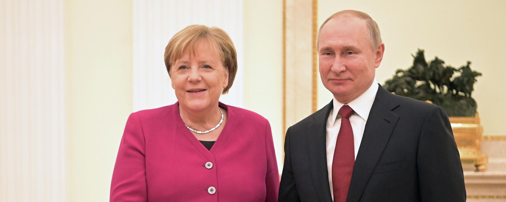 Angela Merkel - Vladimir Putin - Sputnik Türkiye, 1920, 10.11.2021