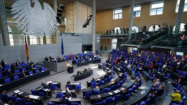 Almanya'da Federal Meclis'in son oturumu seçim düellosuna döndü - Sputnik Türkiye