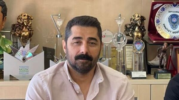 İbrahim Tatlıses’in oğlu: İyileşmeye çabalıyorum - Sputnik Türkiye