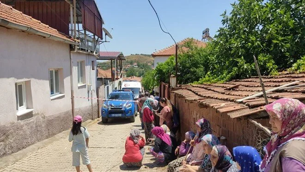 Manisa'nın Salihli ilçesinde evli çift, evlerinde bıçaklanarak öldürülmüş halde bulundu. - Sputnik Türkiye