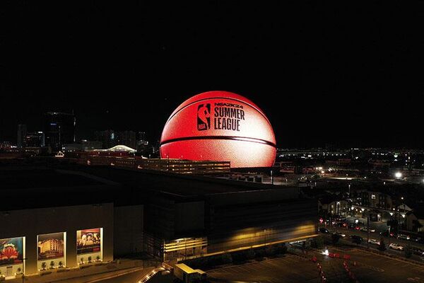 Dünyanın en büyük LED küresi - Sputnik Türkiye