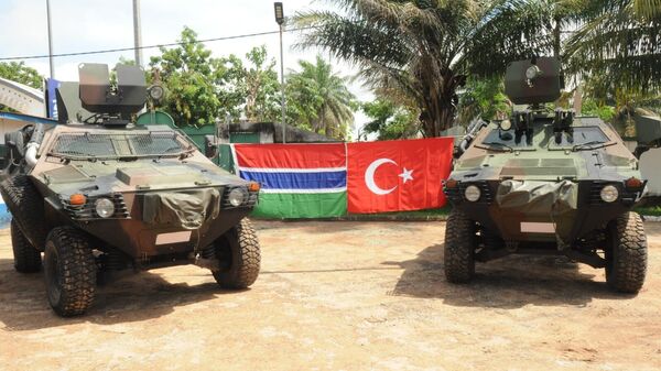 Gambiya'ya bağışlanan Otokar Cobra - Sputnik Türkiye