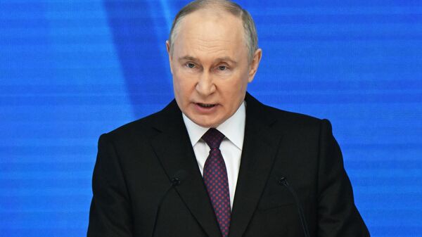 Vladimir Putin Federal Meclis'te konuşma yapıyor - Sputnik Türkiye