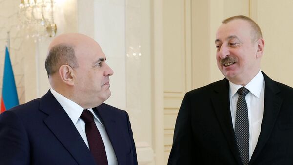 Azerbaycan Cumhurbaşkanı İlham Aliyev, Rusya Başbakanı Mihail Mişustin  - Sputnik Türkiye
