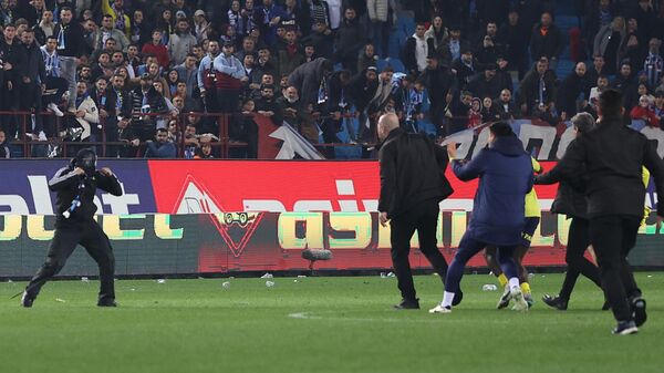 Trabzonspor-Fenerbahçe maçı - Sputnik Türkiye