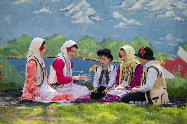 Gagavuz bölgesinin sokakları ile evleri, bu toprakların sıcak ve renkli günlük yaşantısını gözler önüne seriyor. - Sputnik Türkiye