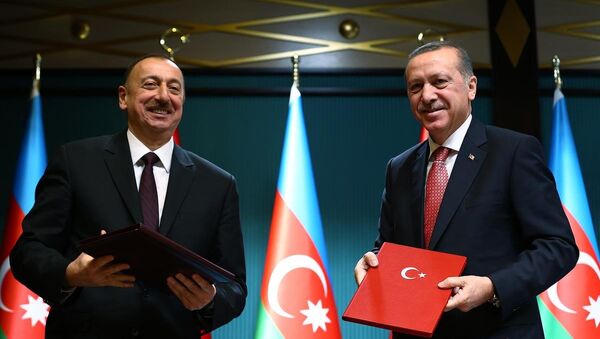 Türkiye Cumhurbaşkanı  Recep Tayyip Erdoğan ve Azerbaycan Cumhurbaşkanı İlham Aliyev - Sputnik Türkiye