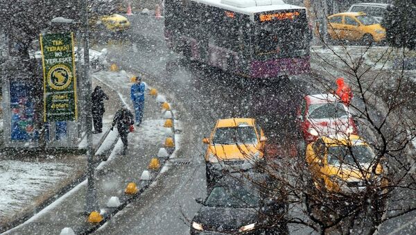 İstanbul'da kar yağışı - Sputnik Türkiye