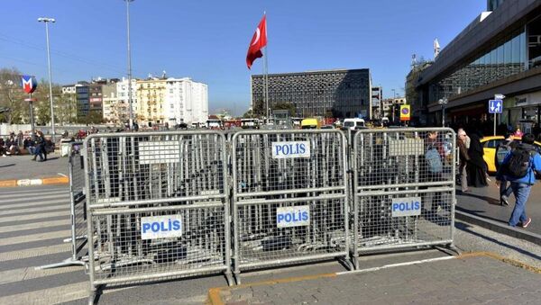 1 Mayıs polis barikatları - Sputnik Türkiye