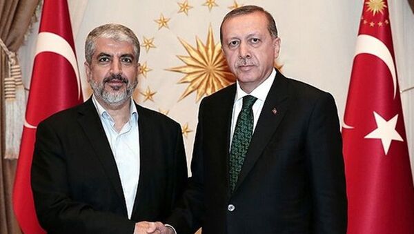 Cumhurbaşkanı Recep Tayyip Erdoğan ile Hamas Siyasi Büro lideri Halid Meşal. - Sputnik Türkiye