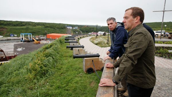 Rusya Başbakanı Dmitriy Medvedev  Kuril Adaları’nda - Sputnik Türkiye