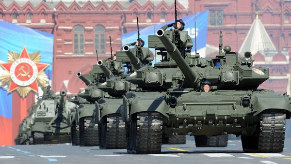 Rusya'nın T-90 tankları Kızıl Meydan'da. - Sputnik Türkiye