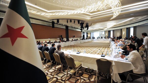 Members of Syrian National coalition (SNC) attend a meeting of the National Coalition of Syrian Revolution and Opposition forces on September 13, 2013, in Istanbul - Sputnik Türkiye