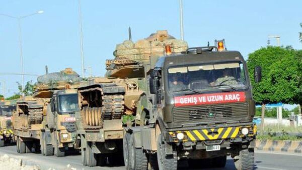 Suriye sınırına zırhlı araç sevkiyatı - Sputnik Türkiye