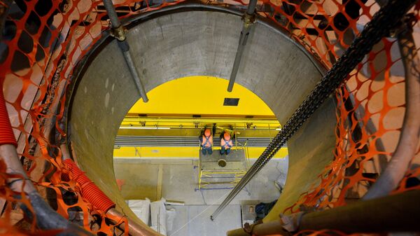 Çernobil nükleer santrali yakınındaki işlenmiş ‘kuru’ yakıt deposu. - Sputnik Türkiye