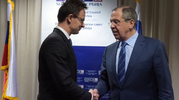 Rusya Dışişleri Bakanı Sergey Lavrov, Macaristan Dışişleri Bakanı Peter Szijjarto ile birlikte  - Sputnik Türkiye