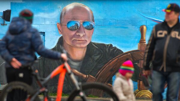 Yalta'daki Putin grafitisi. - Sputnik Türkiye