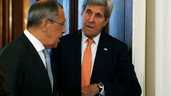 Rusya Dışişleri Bakanı Sergey Lavrov ve ABD'li mevkidaşı John Kerry - Sputnik Türkiye