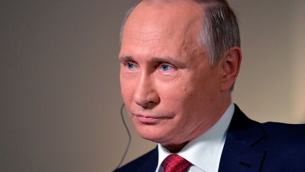 Putin, Bloomberg'e konuk oldu - Sputnik Türkiye