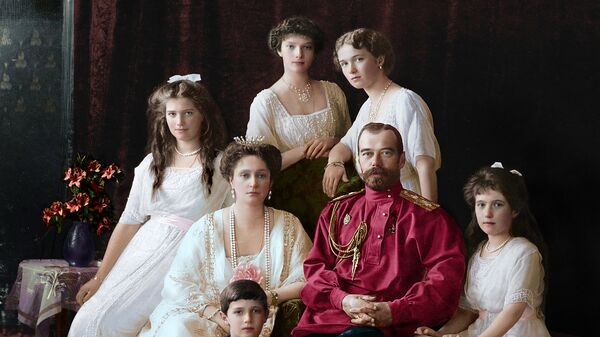 Çar İkinci Nikolay Aleksandroviç Romanov ve ailesi - Sputnik Türkiye
