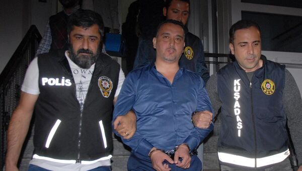 CHP Genel Başkan Yardımcısı ve Aydın Milletvekili Bülent Tezcan'ı tabancayla yaralamaktan gözaltına alınan saldırgan Alparslan Sargın - Sputnik Türkiye