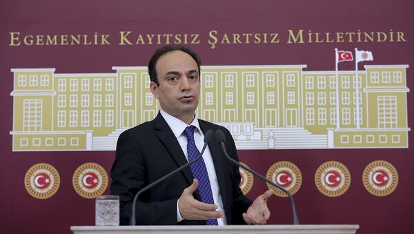 HDP Şanlıurfa Milletvekili Osman Baydemir TBMM'de basın toplantısı düzenledi. - Sputnik Türkiye