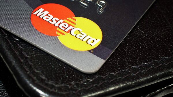 Mastercard credit card and a wallet - Sputnik Türkiye