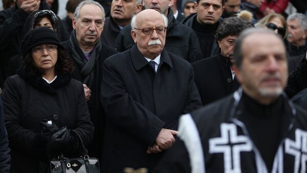 Kültür Bakanı Nabi Avcı Hrant Dink'in mezarı başındaki anmada - Sputnik Türkiye