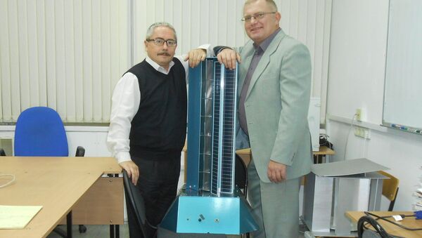 Rus bilim insanları Valeriy Perevalov ve Leonid Primak - Sputnik Türkiye