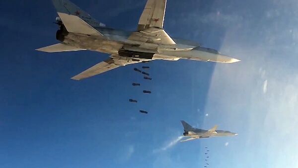 Rus Tu-22 bombardıman uçakları - Sputnik Türkiye