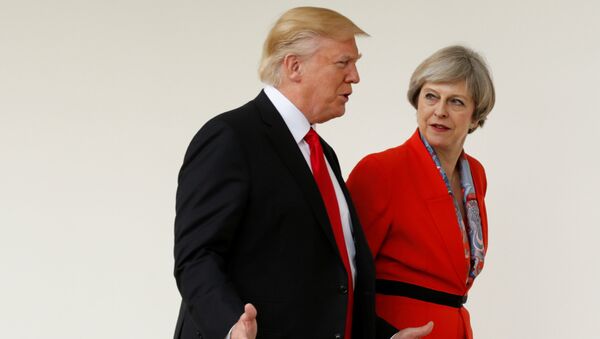 US President Donald Trump escorts British Prime Minister Theresa May after their meeting at the White House in Washington, US, January 27, 2017. - Sputnik Türkiye