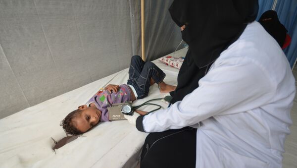 Yemen'de kolera salgınından etkilenen bir çocuk - Sputnik Türkiye