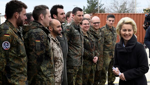 Almanya Savunma Bakanı Ursula von der Leyen - Sputnik Türkiye