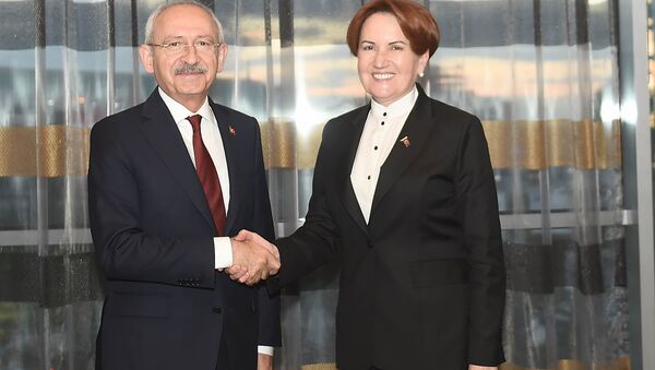 CHP Genel Başkanı Kemal Kılıçdaroğlu, Meral Akşener ile bir araya geldi - Sputnik Türkiye