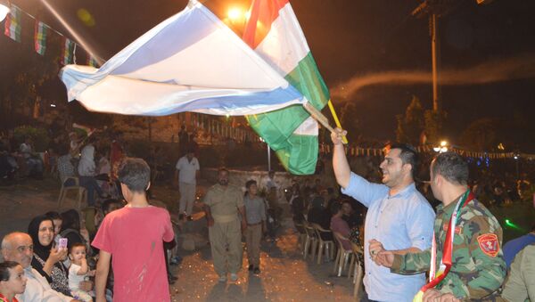 Erbil'deki bağımsızlık referandumu kutlamalarında İsrail bayrağı açıldı - Sputnik Türkiye