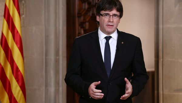 Katalonya Özerk Yönetimi Başkanı Carles Puigdemont - Sputnik Türkiye