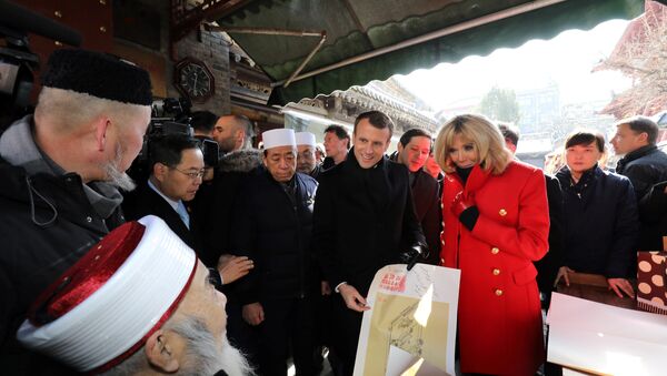 Macron Çin ziyareti Büyük Şian Camii - Sputnik Türkiye