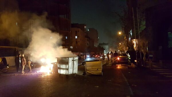 İran'ın başkenti Tahran'da protestolar - Sputnik Türkiye