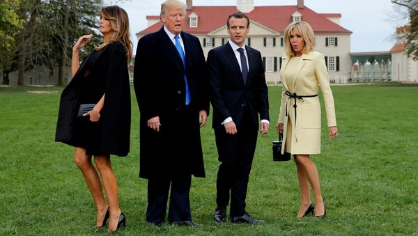 (Soldan sağa) Melania Trump, Donald Trump, Emmanuel Macron, Brigitte Macron, George Washington'ın Vernon Dağı Konutu'nda, Virginia, 23 Nisan 2018 - Sputnik Türkiye