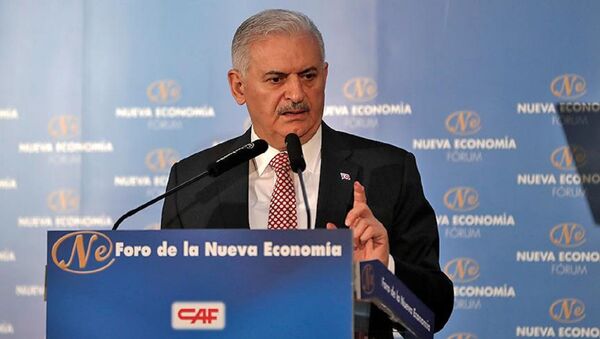 Başbakan Binali Yıldırım, Nueva Economia Forum tarafından Madrid'de düzenlenen toplantıda konuştu. - Sputnik Türkiye