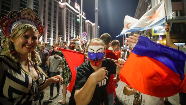 İspanya zaferinin ardından kutlama yapan Rus taraftarlar - Sputnik Türkiye
