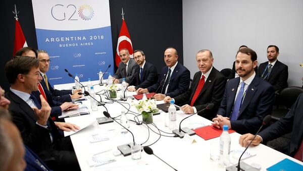 Türkiye Cumhurbaşkanı Recep Tayyip Erdoğan, Hollanda Başbakanı Mark Rutte ile bir araya geldi. - Sputnik Türkiye