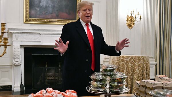 Donald Trump'tan Beyaz Saray'da McDonalds, Wendy, Burger King ve Domino's Pizza ikramı - Sputnik Türkiye